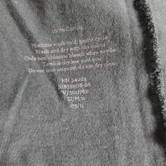 Banana Republic Embroidered Bear Pocket T-Shirt Men’s Large Green - Picture 5 of 6